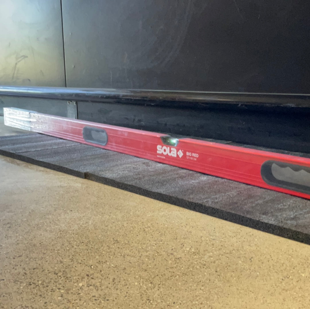 SOLA BIG RED Box Beam Levels with Handles (LSB24, LSB32, LSB48