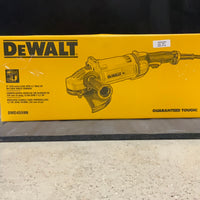 Load image into Gallery viewer, DeWalt 9&quot; 6,500 rpm 4.7 HP Angle Grinder No-Lk
