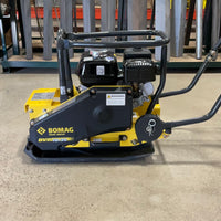 Load image into Gallery viewer, Bomag 10/36 Single Direction Vibratory Plate - Honda GX120 Engine
